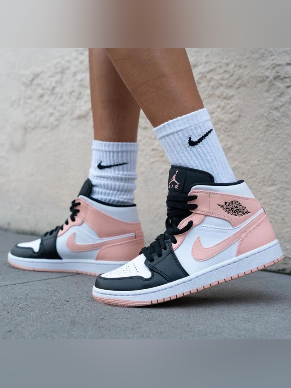 Nike Air Jordan 1 Mid GS, size 7Y, BNIB